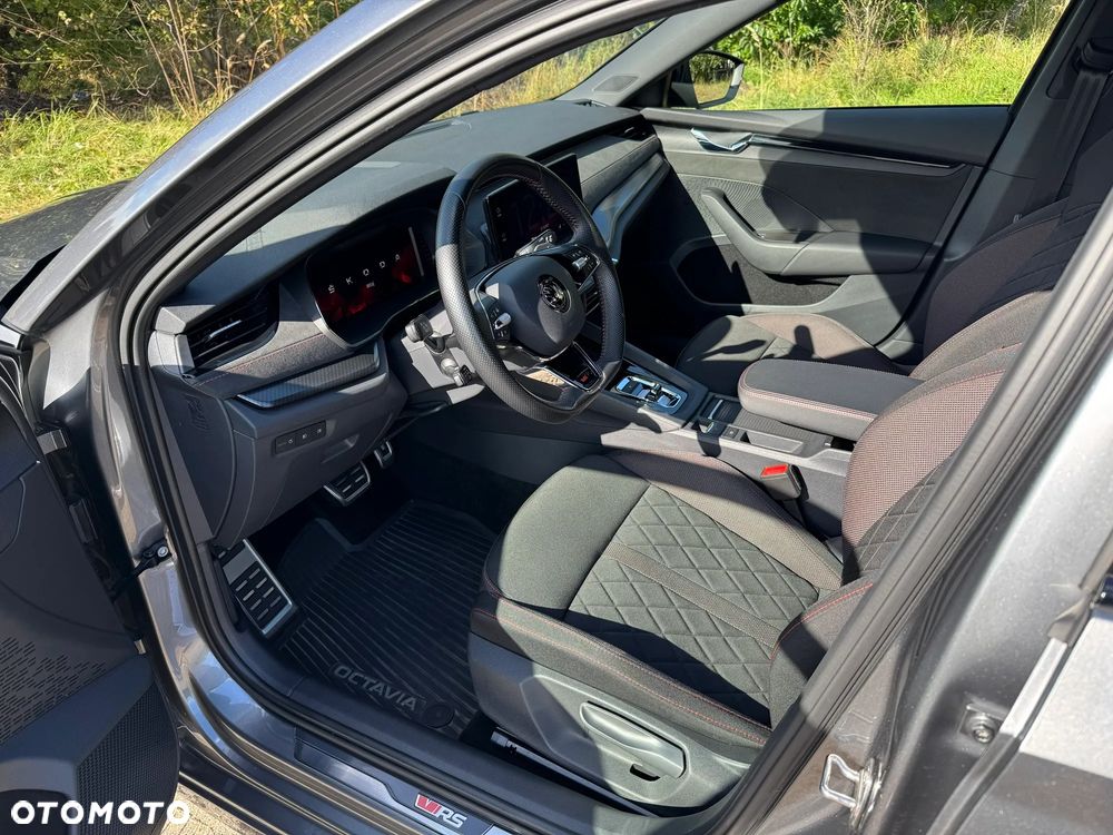 Skoda Octavia 2.0 TSI RS DSG - 9