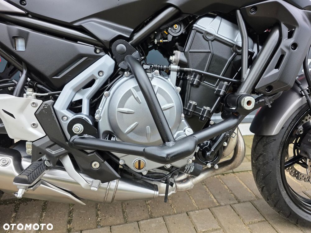 Kawasaki Z 650 - 24