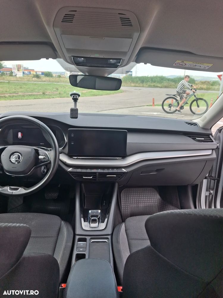 Skoda Octavia 2.0 TDI DSG Ambition - 3