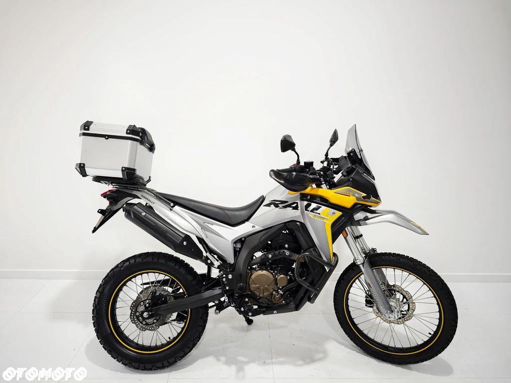VOGE 300GY RALLY - 1