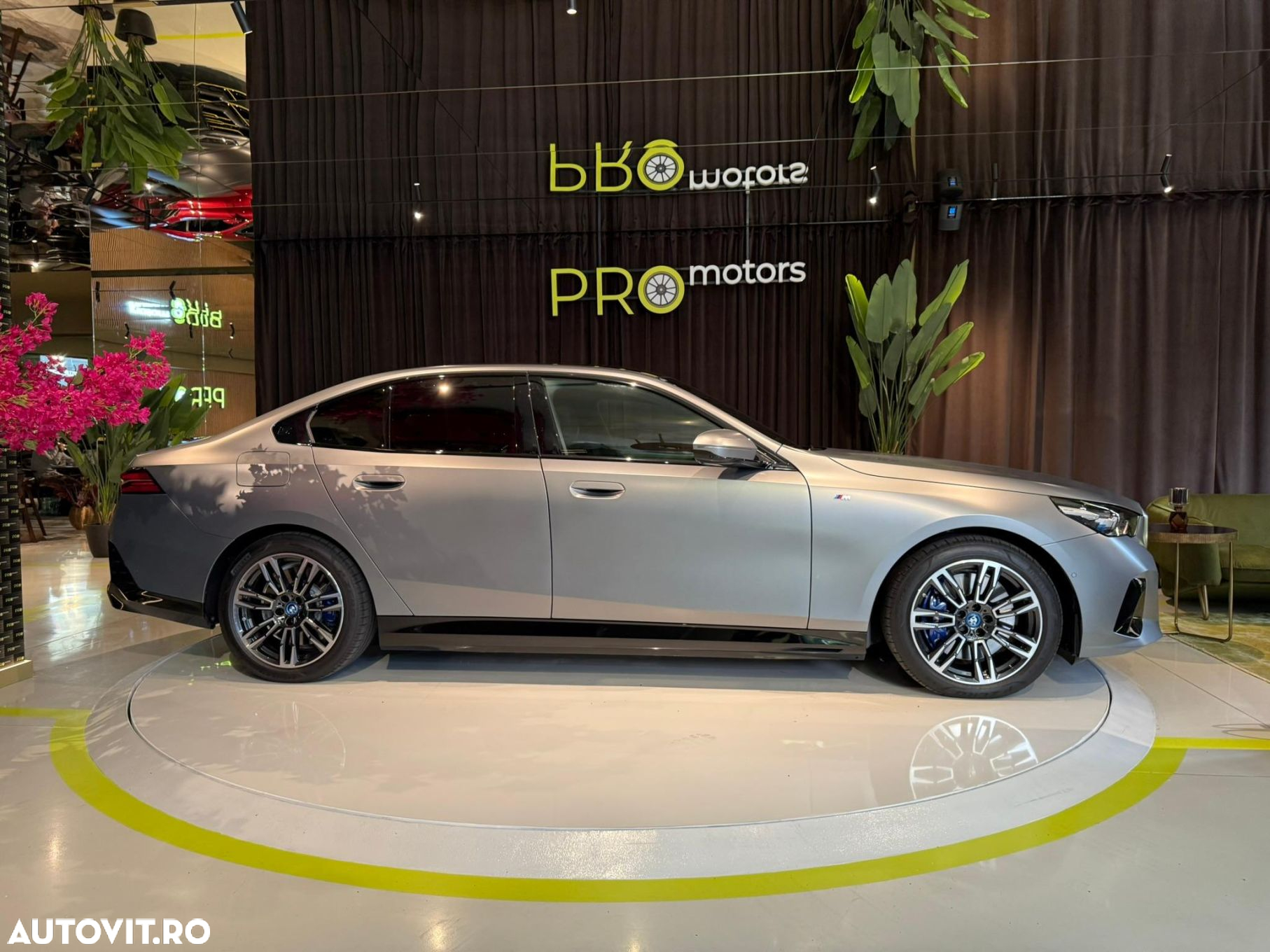 BMW Seria 5 550e xDrive AT PHEV - 15