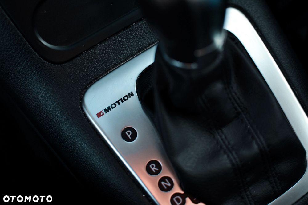 Volkswagen Tiguan 2.0 TDI SCR 4MOTION BlueMotion Technology DSG Sport & Style - 13