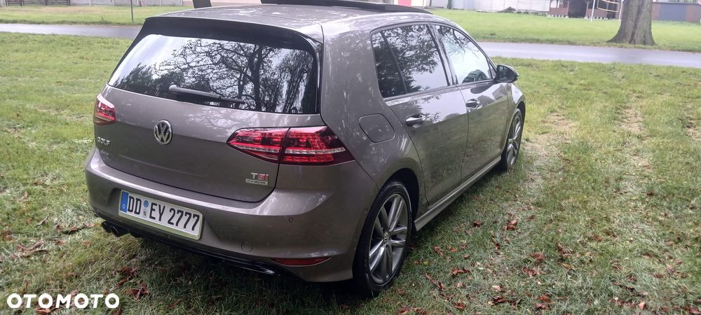 Volkswagen Golf - 8