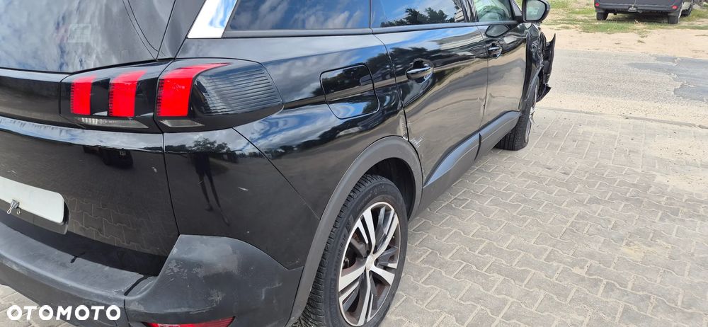 Peugeot 5008 1.2 PureTech Allure S&S EAT8 - 24