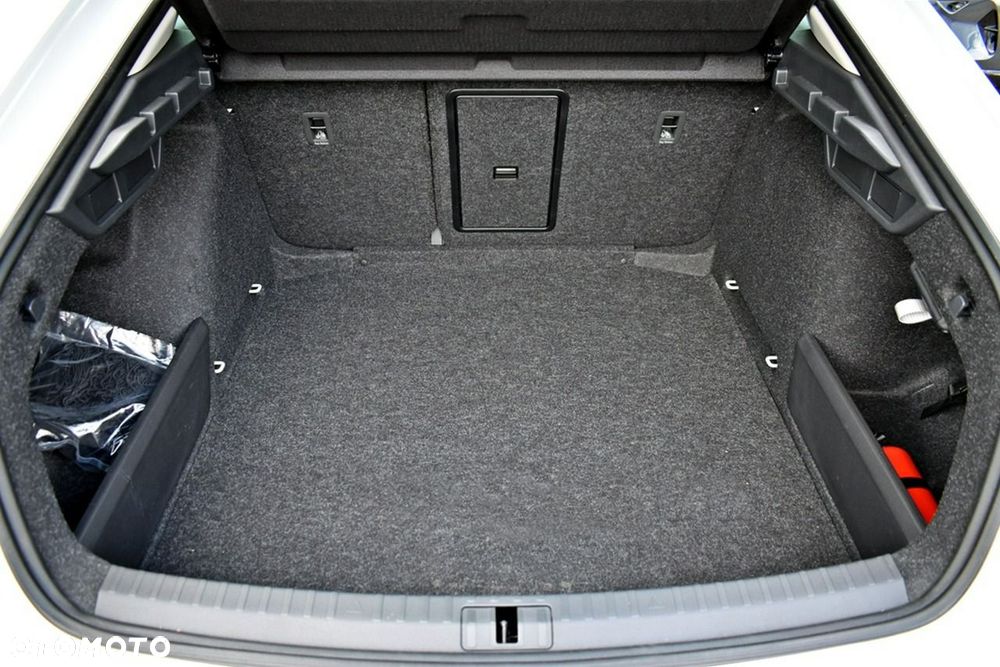 Skoda Octavia 1.5 TSI Selection - 25