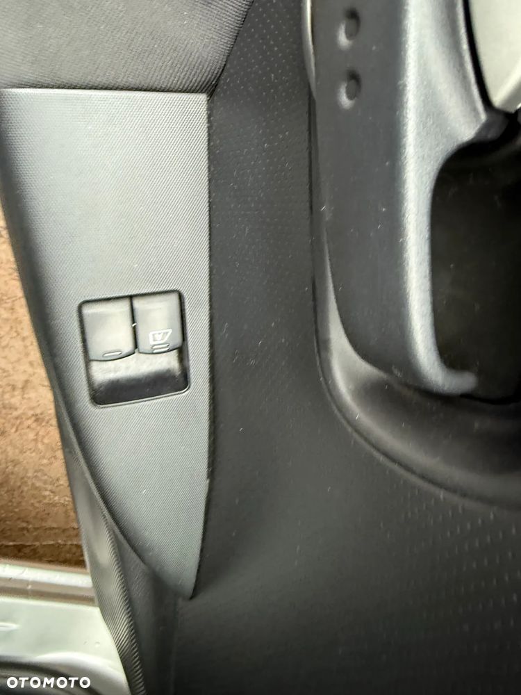 Nissan Note 1.4 Visia A/C - 19