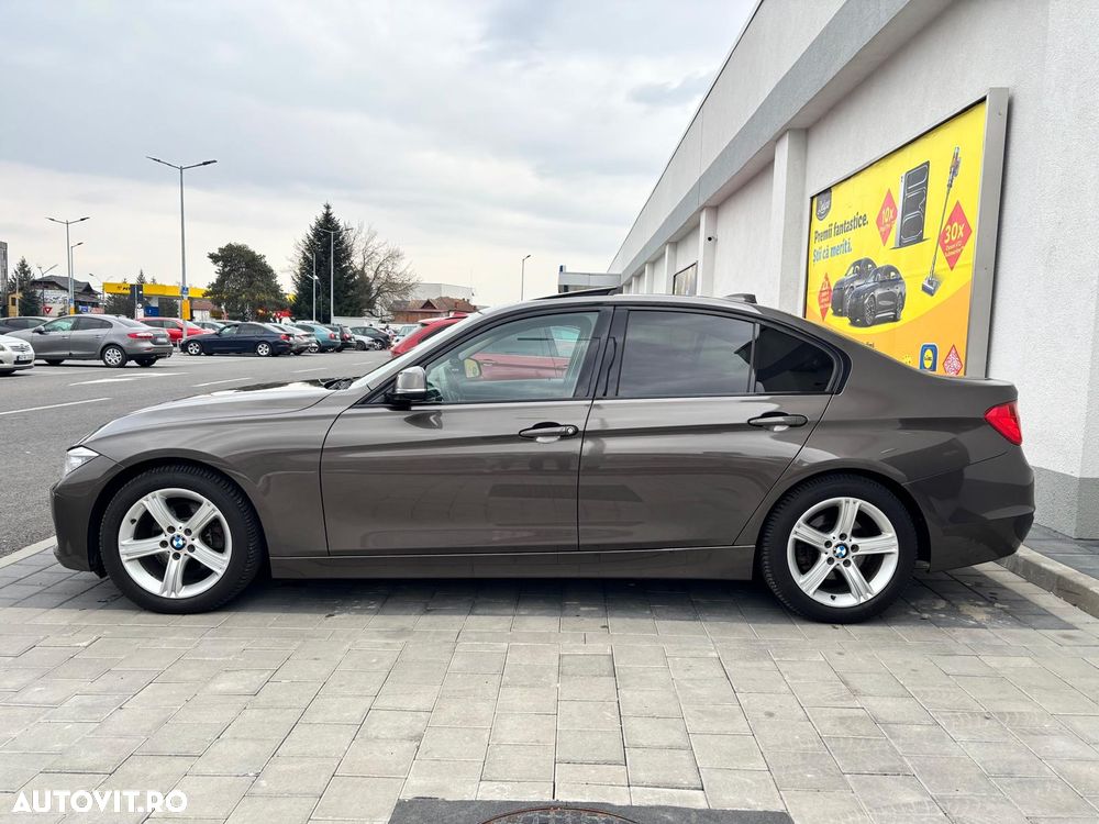 BMW Seria 3 320d Aut. Modern Line - 16