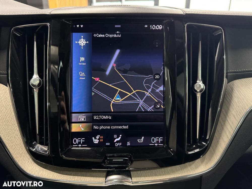 Volvo XC 60 T6 AWD Recharge Geartronic Inscription - 16