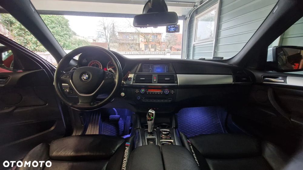 BMW X6 - 11