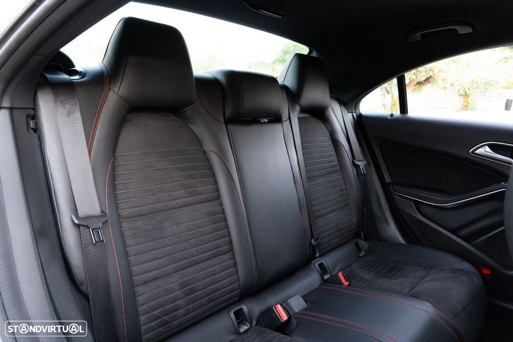 Mercedes-Benz CLA 180 d AMG Line - 10