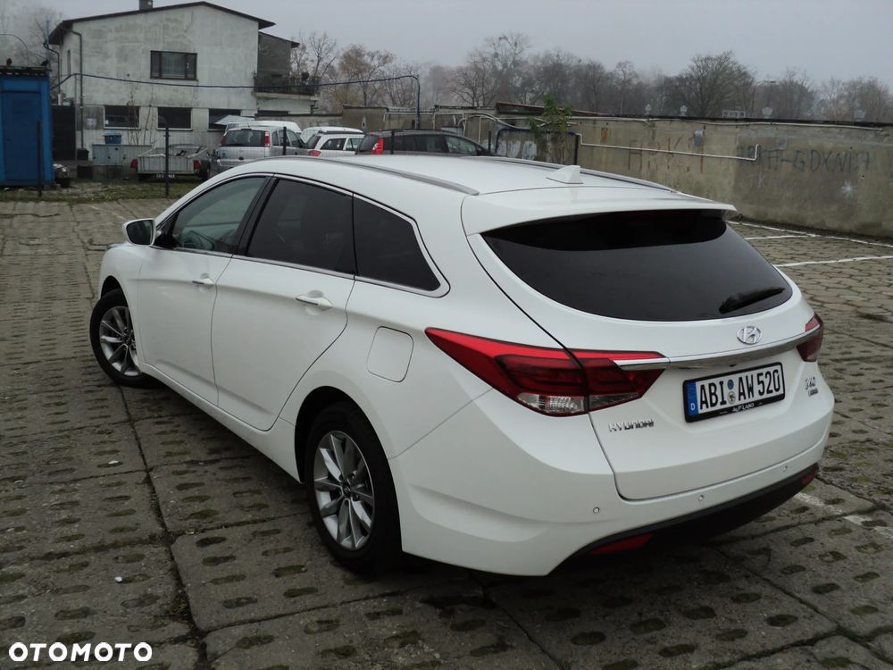 Hyundai i40 Kombi 1.7 CRDi DCT Premium - 5