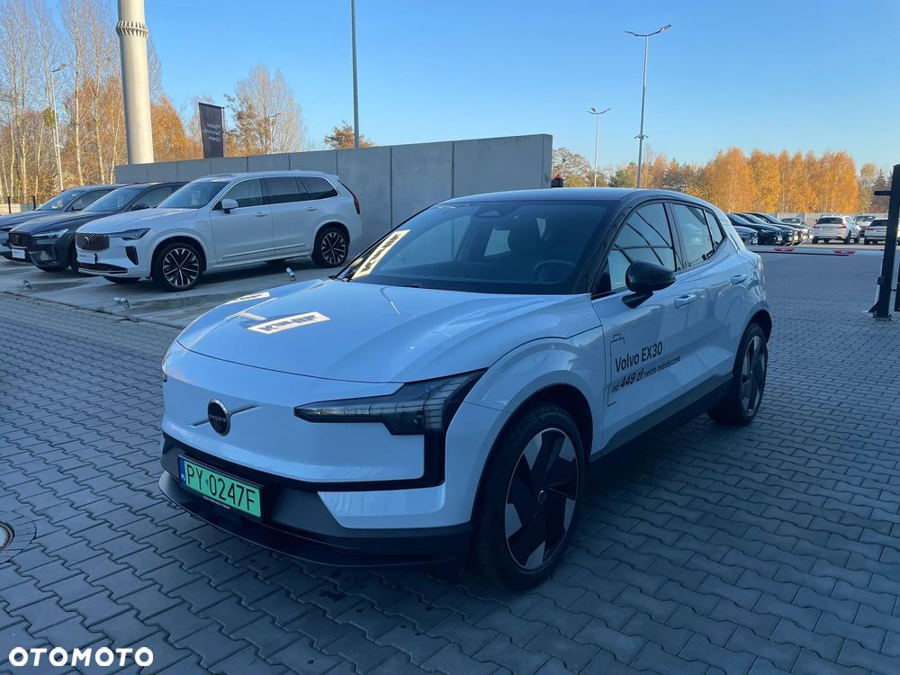 Volvo EX30 69kWh Twin Motor Plus - 2