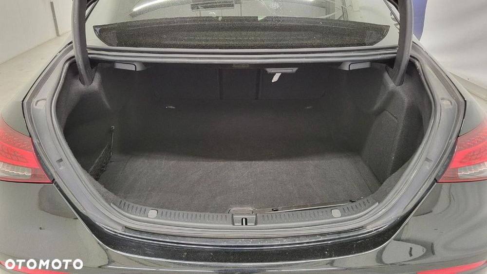 Mercedes-Benz Klasa E 220 d 4-Matic AMG/Avantgarde - 23