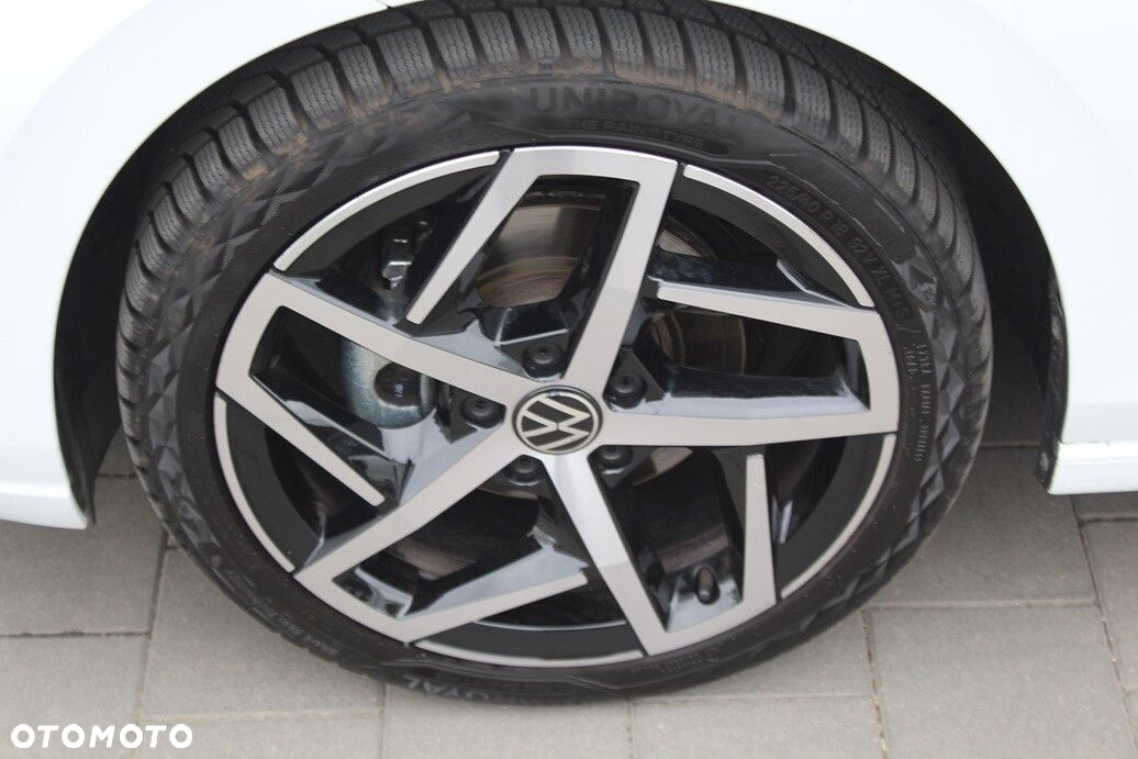 Volkswagen Golf - 13