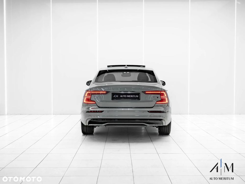 Volvo S60 B5 B AWD Ultimate Dark - 11