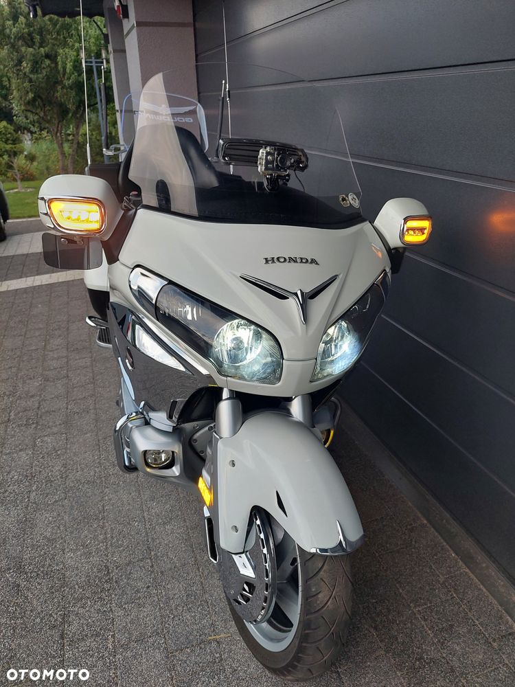 Honda GL - 3