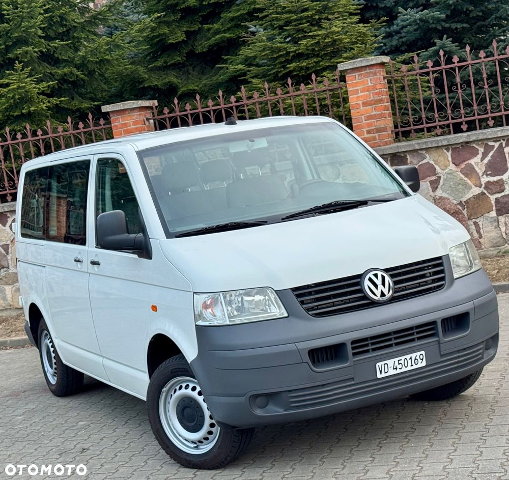 Volkswagen Caravelle - 6