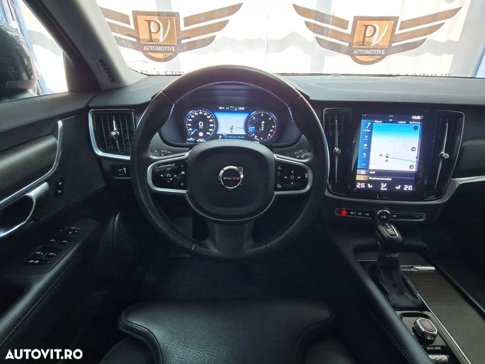 Volvo V90 Cross Country D5 AWD Geartronic - 13