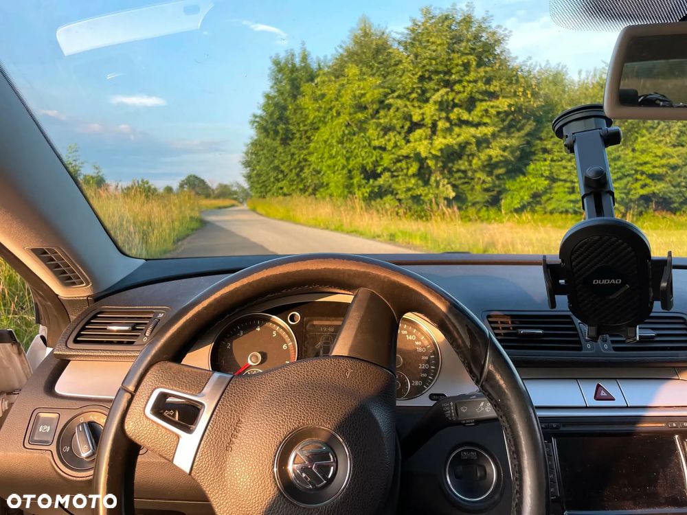 Volkswagen Passat 1.8 TSI Comfortline - 11