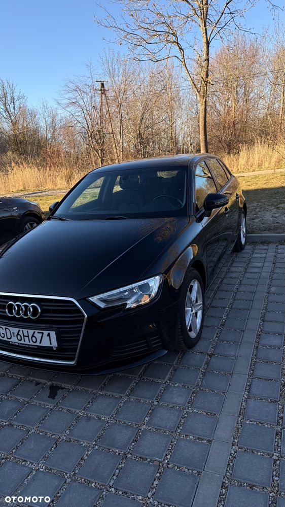 Audi A3 Sportback - 2