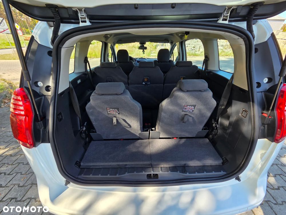 Peugeot 5008 - 13