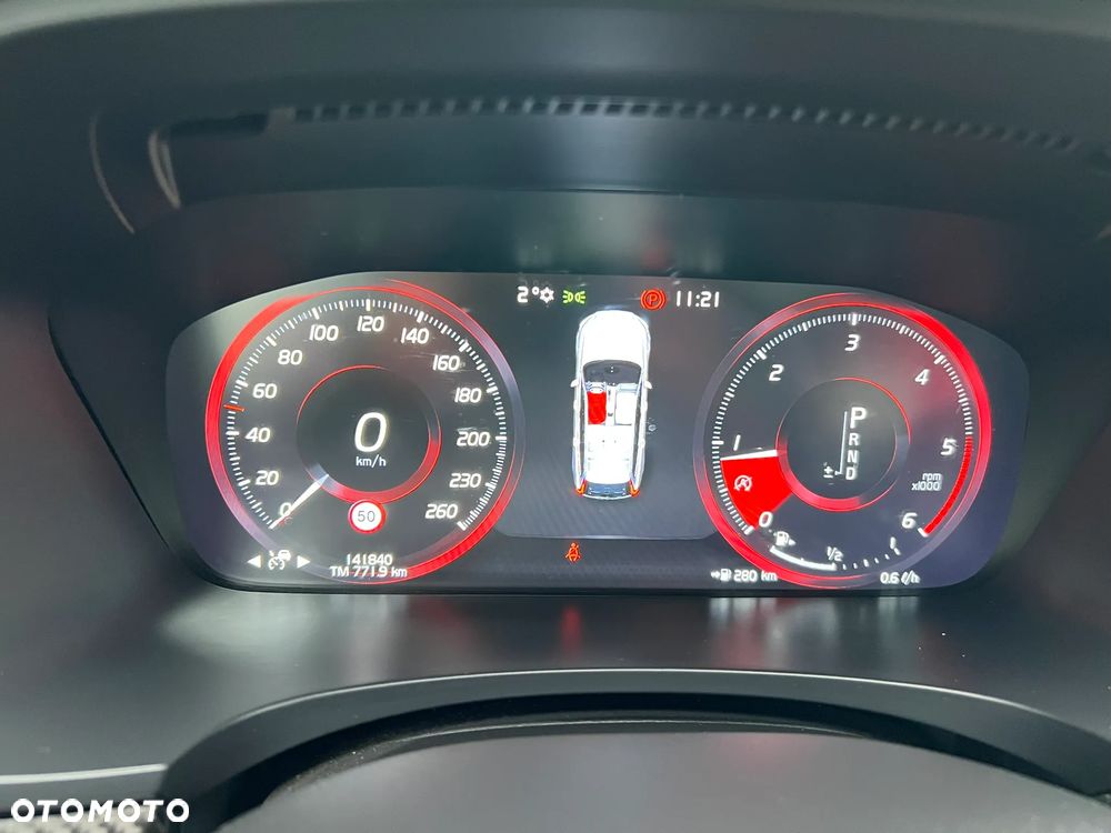 Volvo V90 D5 AWD Geartronic R Design - 23