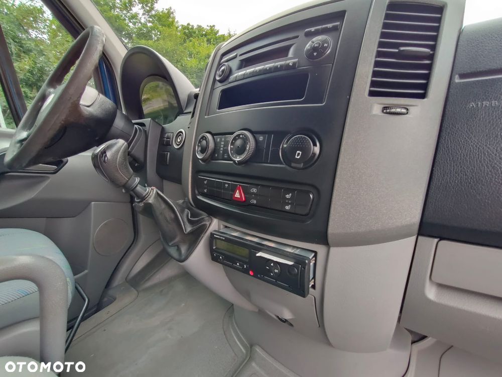 Volkswagen Crafter - 12