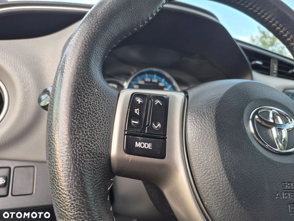 Toyota Yaris 1.5 VVT-i Style - 16