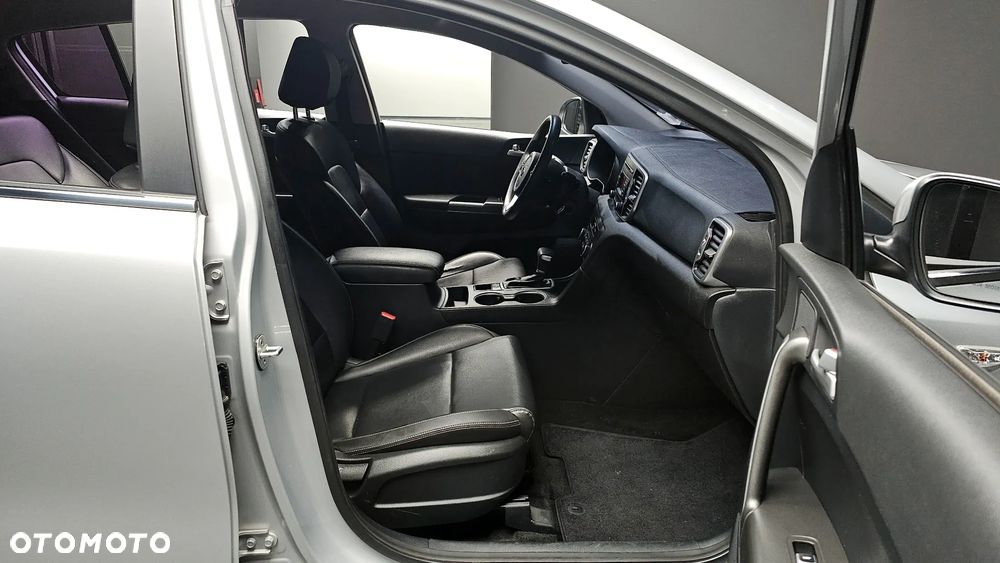 Kia Sportage 2,0 CRDI AWD Platinum - 25