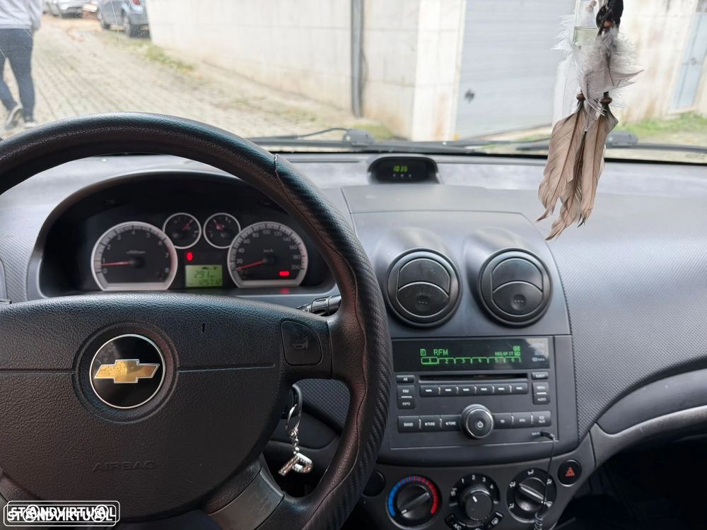 Chevrolet Aveo 1.2 L - 5