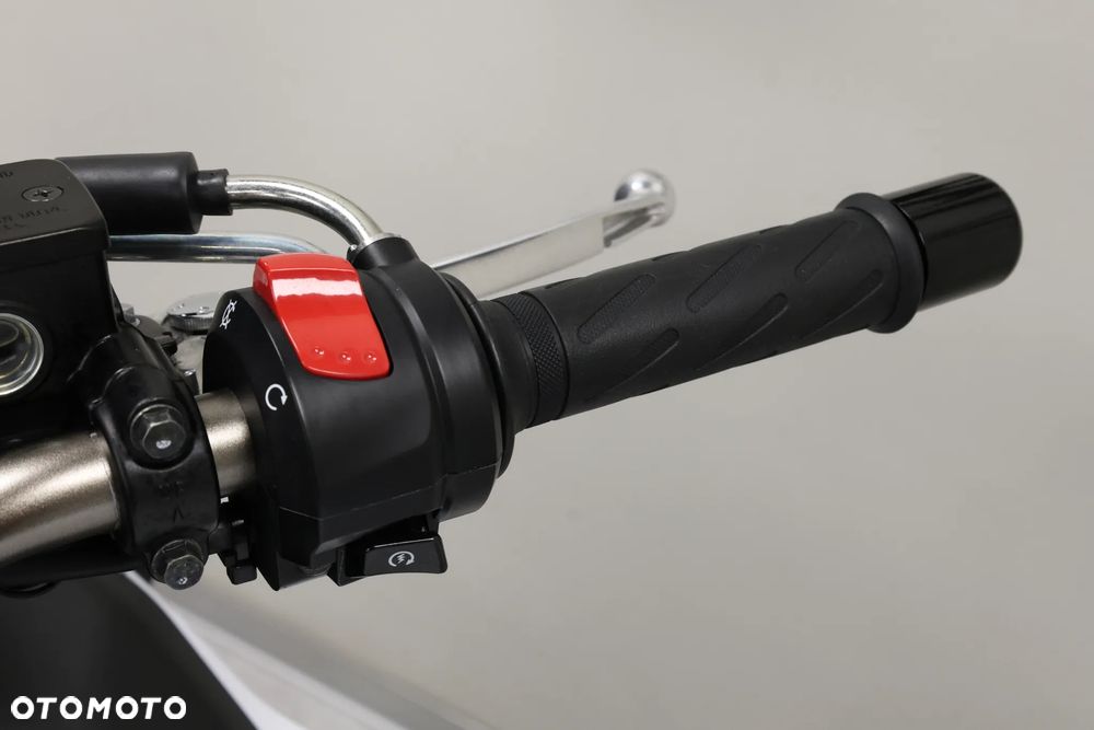 Suzuki GSX - 20