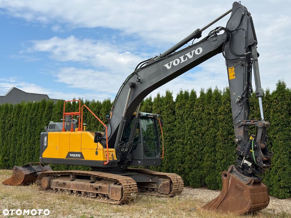 Volvo EC 220 EL - 7