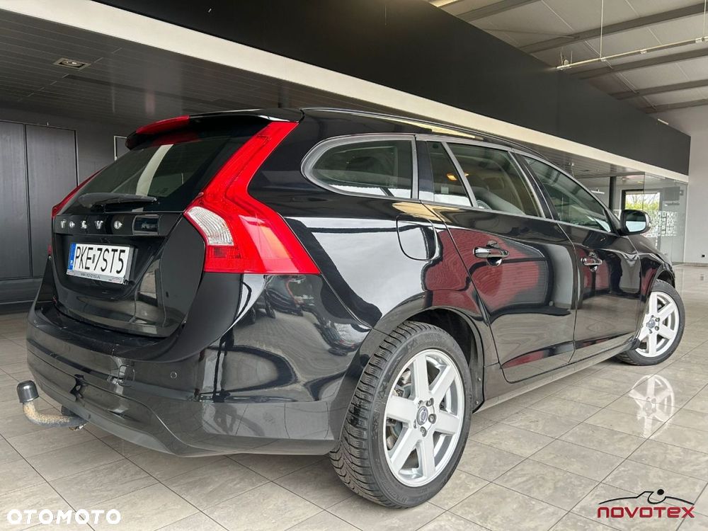 Volvo V60 D2 Geartronic Kinetic - 2