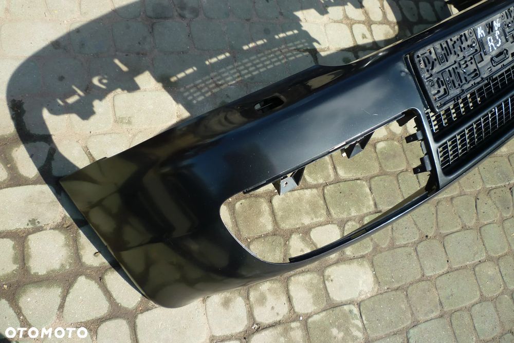 zderzak Audi A4 S4 RS4 B5 - 2
