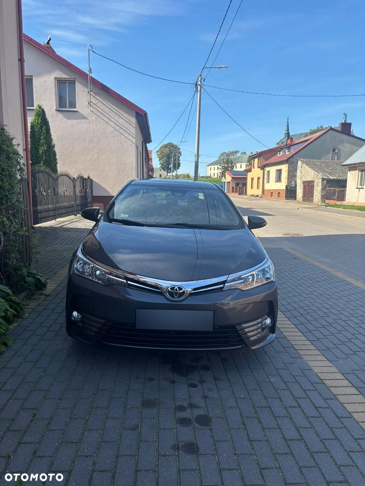 Toyota Corolla 1.6 Classic Plus - 15