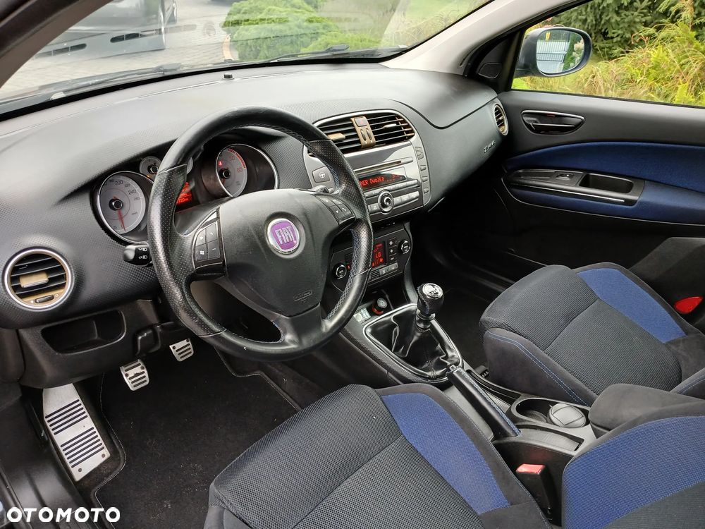 Fiat Bravo 1.9 Multijet 16V Sport - 21
