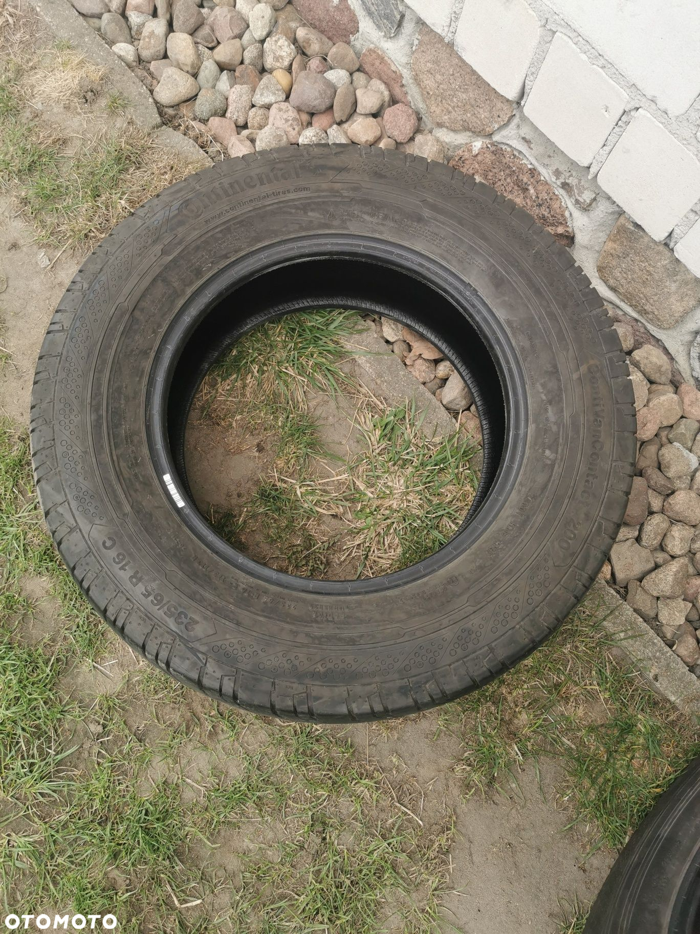 Komplet opon 235/65R16C Continental ContiVanContac 200 - 2