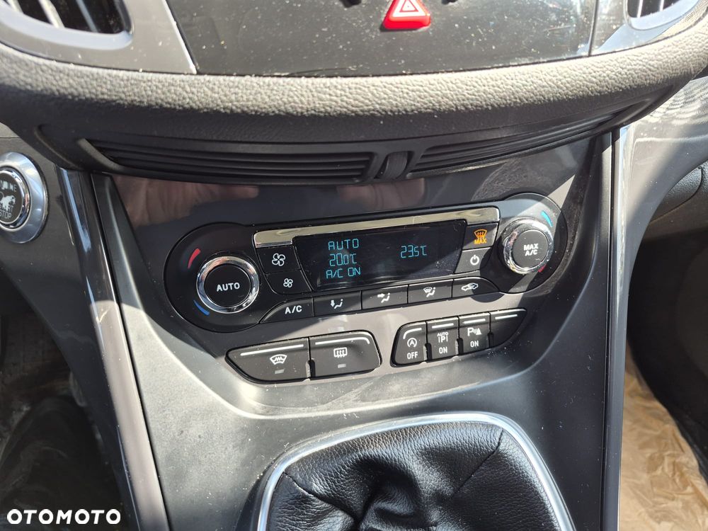 Ford Kuga 2.0 TDCi 4x4 Individual - 28