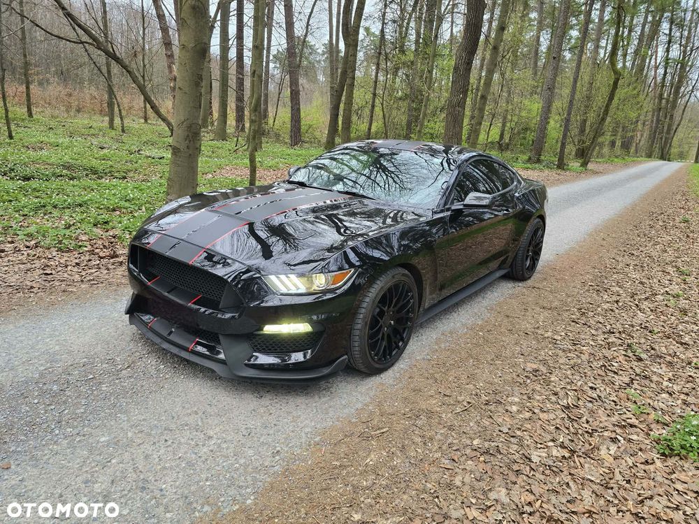 Ford Mustang - 3