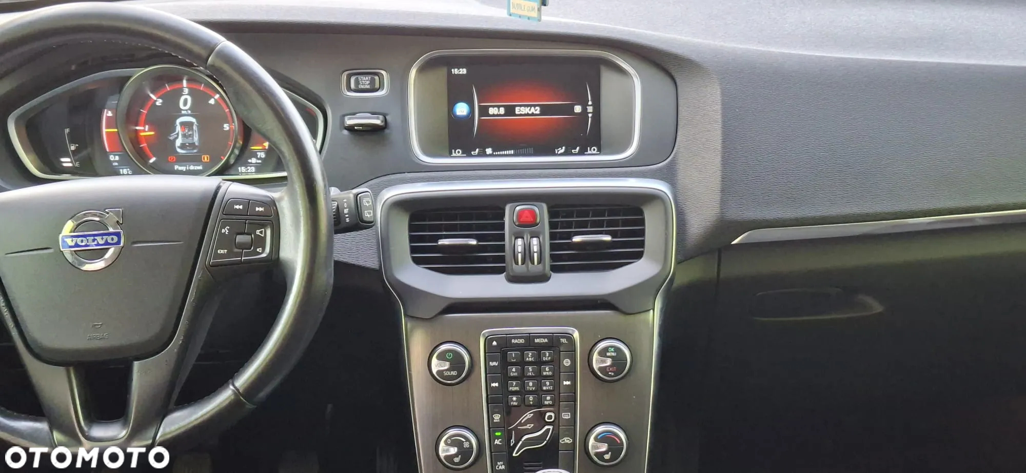 Volvo V40 D4 Drive-E Momentum - 14