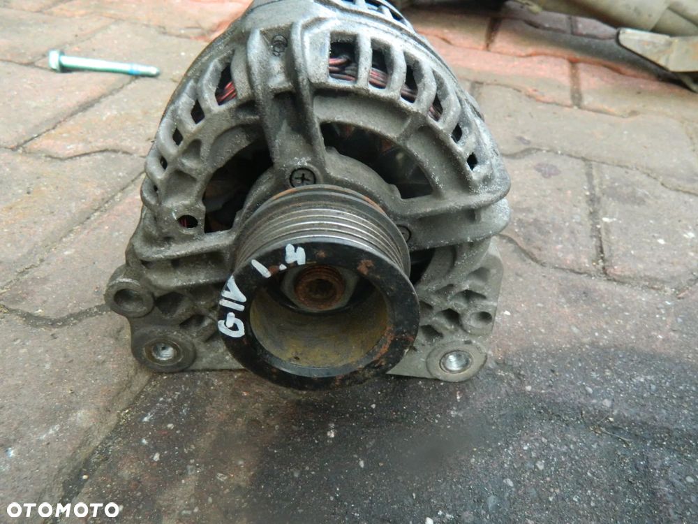 Seat VW Audi Skoda 1.4 16V Alternator - 1