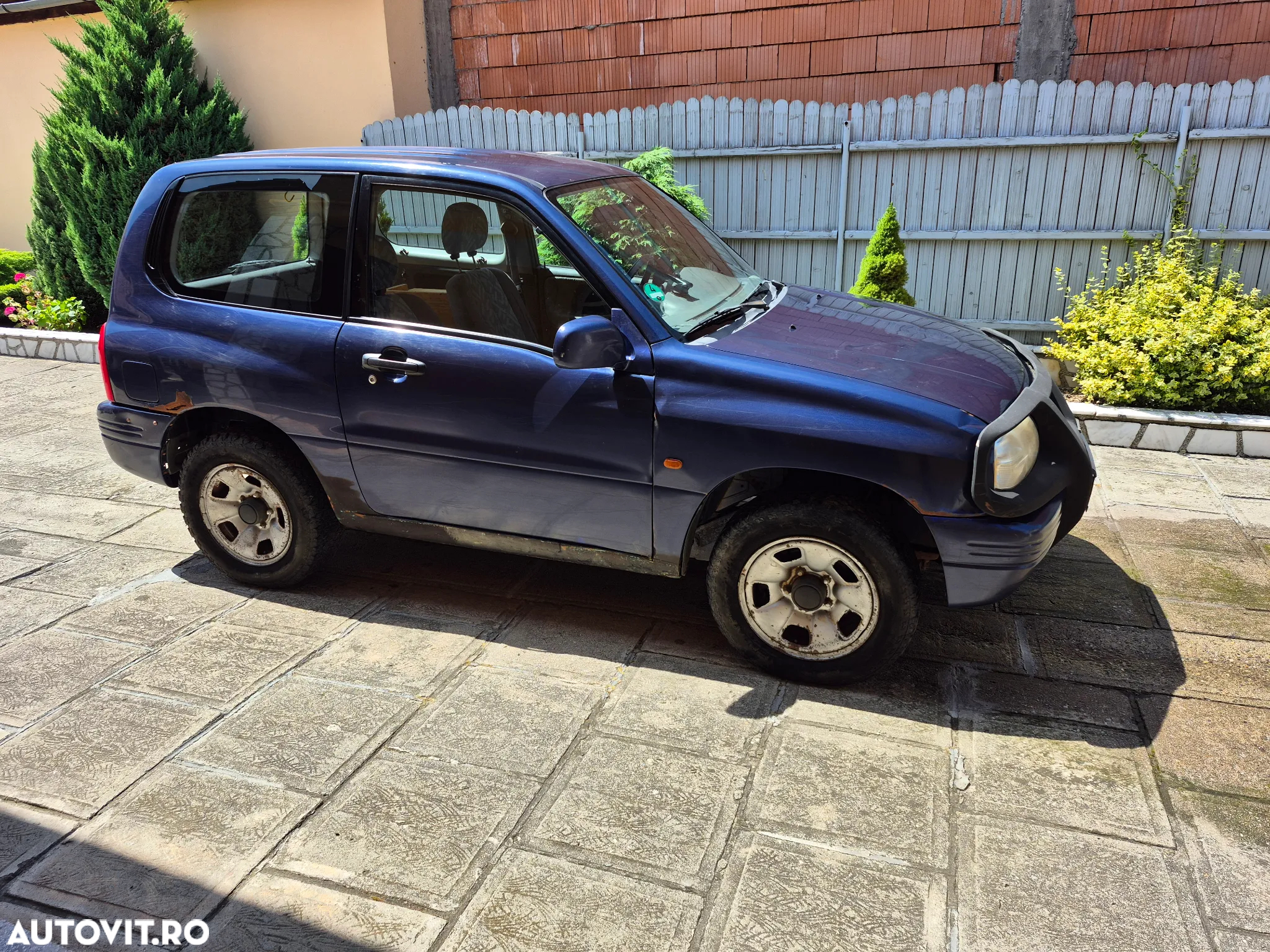 Suzuki Grand Vitara 2.0 - 8