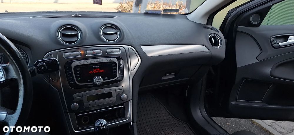 Ford Mondeo 2.0 TDCi Titanium - 13