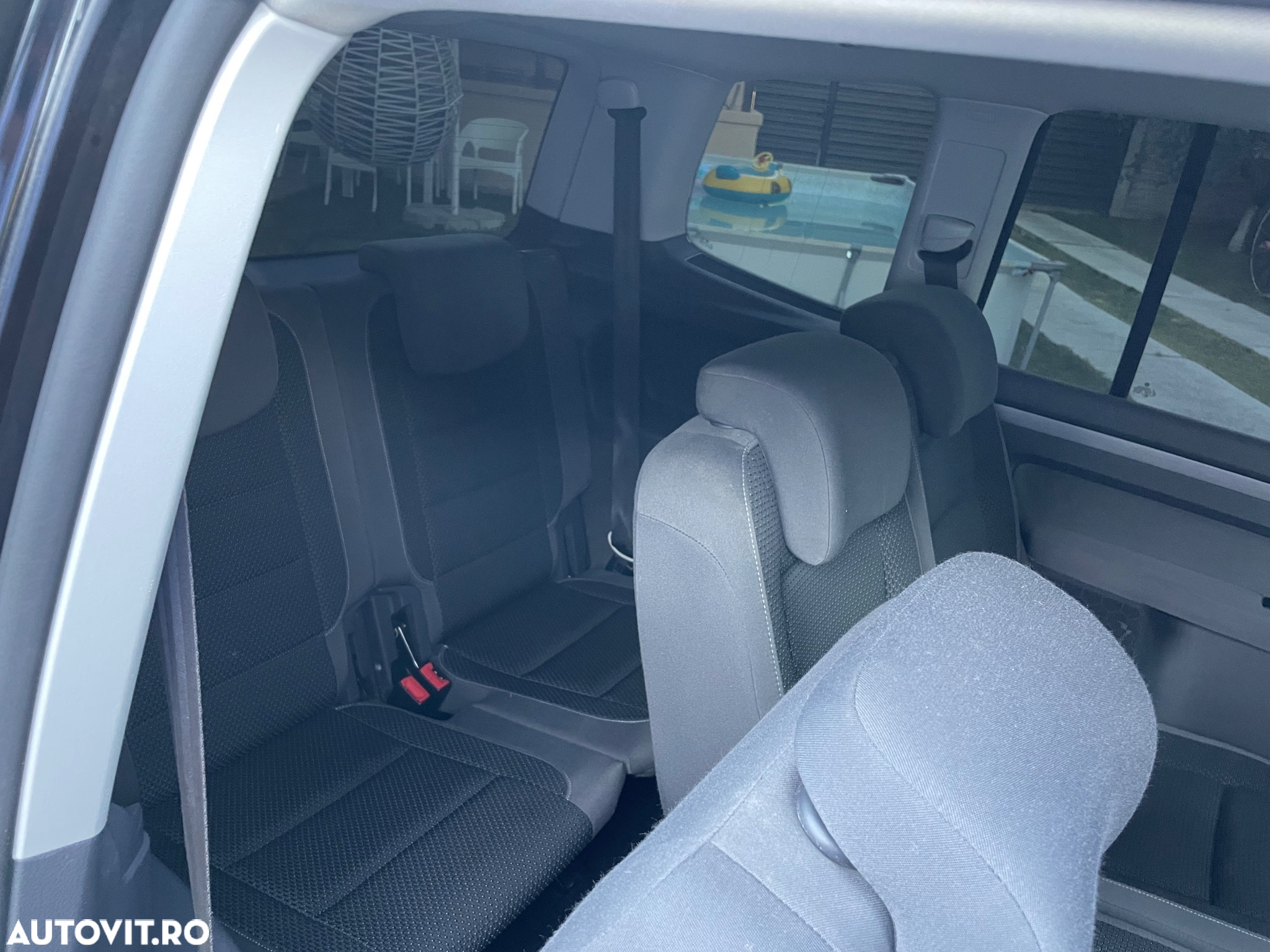 Volkswagen Touran - 20