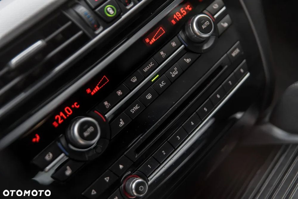 BMW X6 xDrive40d M Sport - 11