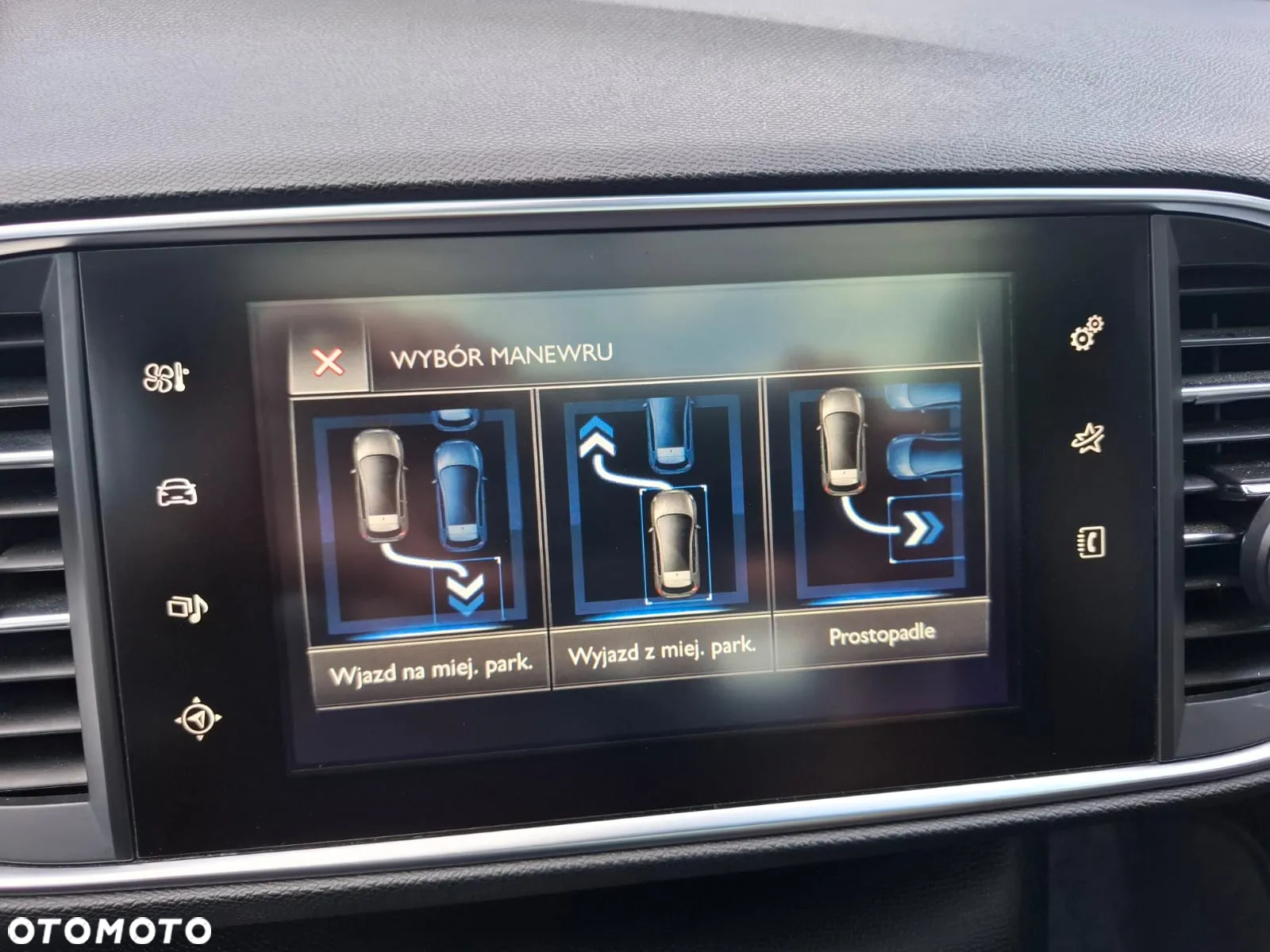 Peugeot 308 - 11