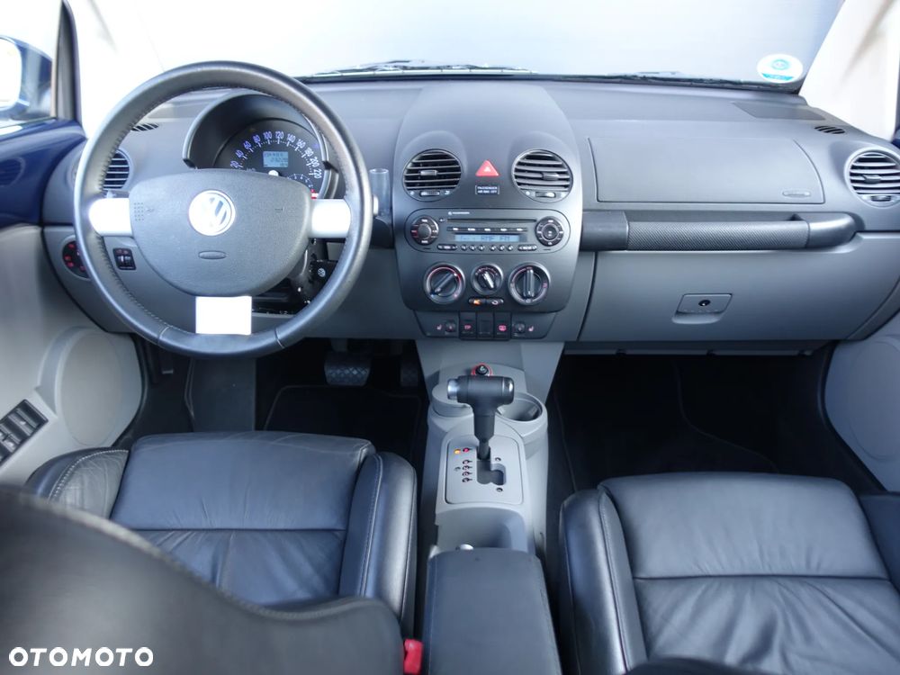 Volkswagen New Beetle Cabriolet 2.0 Automatik - 12