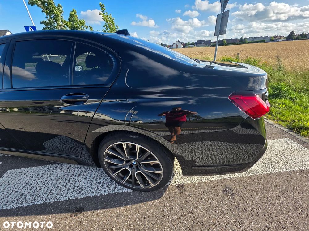 BMW Seria 7 - 12