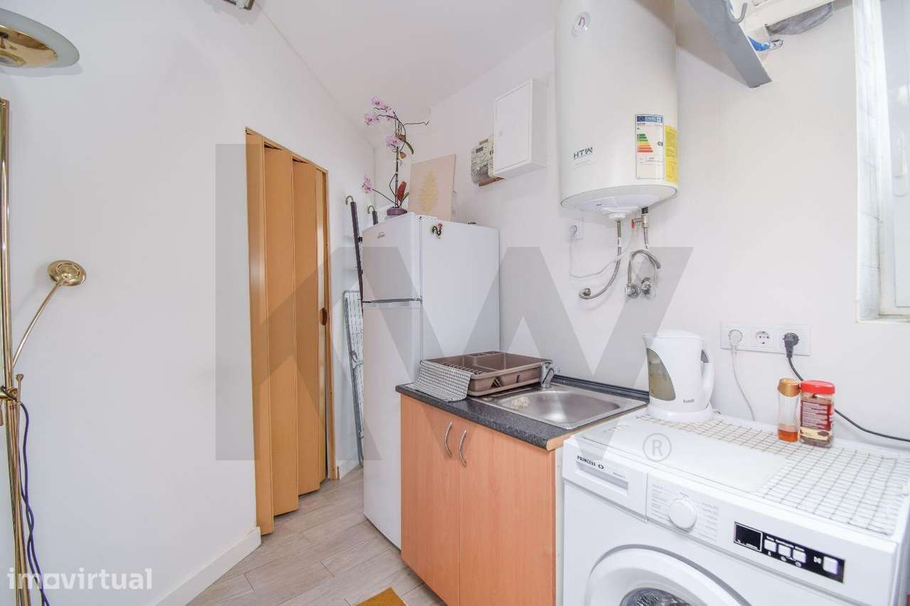 Moradia T1+1 em Bom Estado | Ideal para Habitação ou Investimento - S. - Grande imagem: 2/12