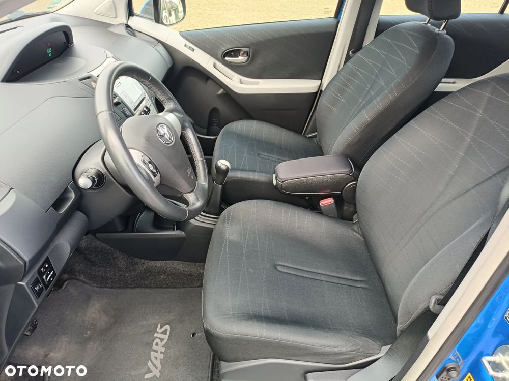 Toyota Yaris 1.3 VVT-i Travel - 10